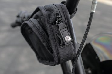 BURLY BRAND CLUBSTYLE HANDLEBAR BAG